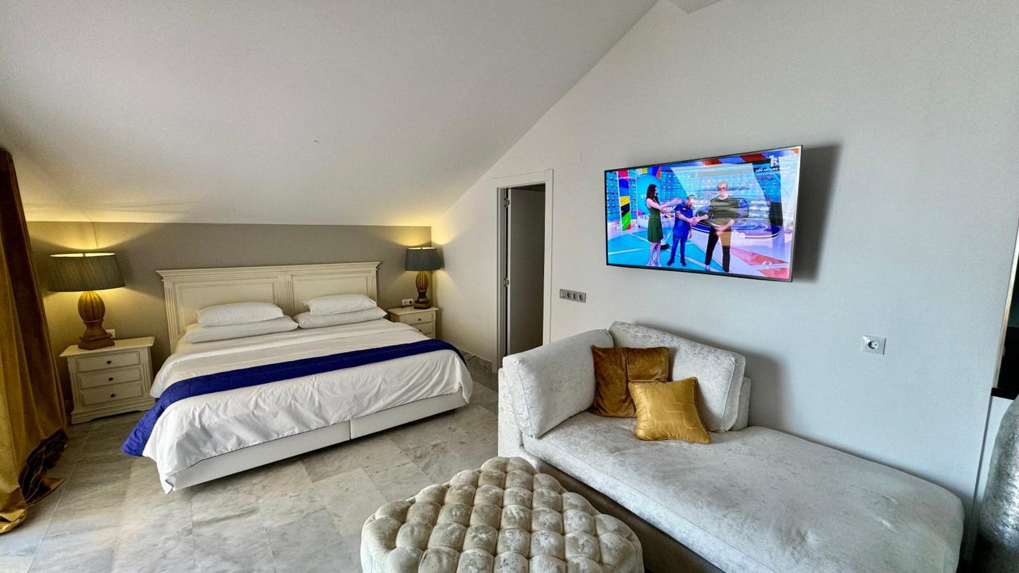 Banus Hause *
