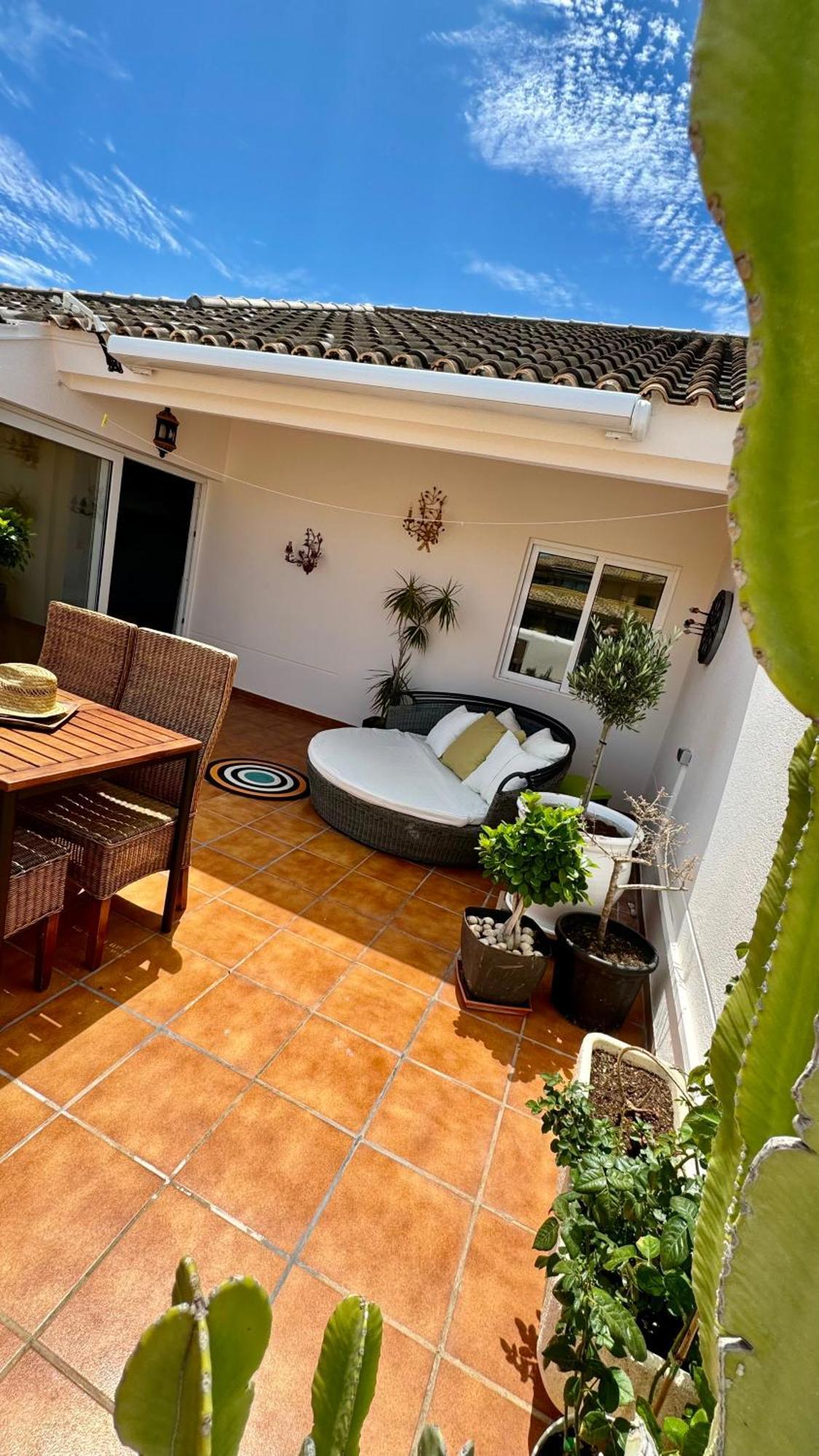 Apartemen Banus Hause