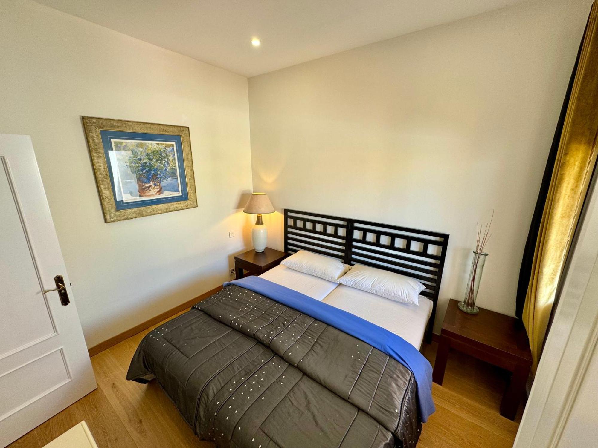 Apartemen Banus Hause *